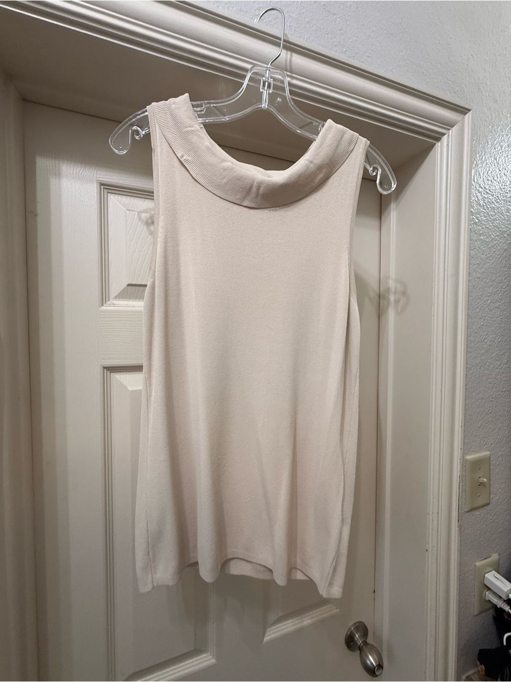dressbarn Light Cream Ribbed Tank Top